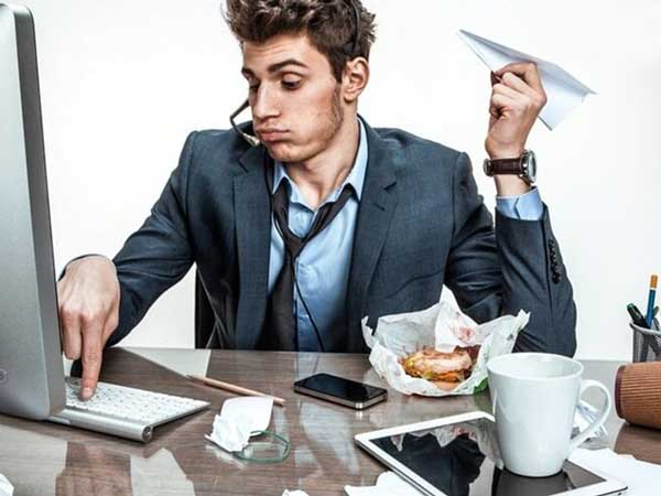 13 علائم بیش فعالی در بزرگسالان&hellip;